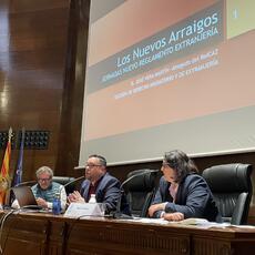 El Colegio de Abogados de Zaragoza debate sobre la reforma del reglamento de Extranjería